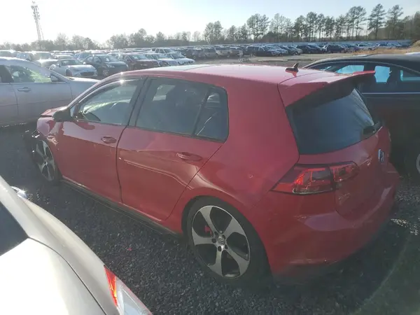 3VW547AU1GM060801 2016 VOLKSWAGEN GTI - Image 2