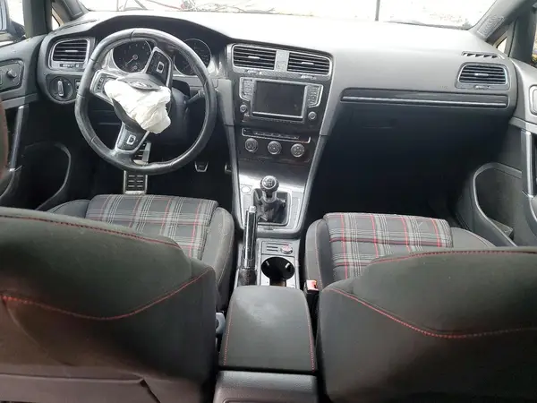 3VW547AU1HM011311 2017 VOLKSWAGEN GTI - Image 8
