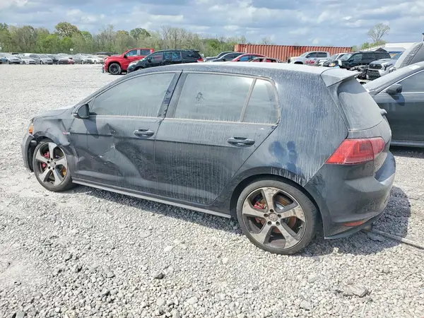 3VW547AU1HM016525 2017 VOLKSWAGEN GTI - Image 2