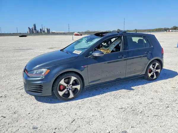 3VW547AU1HM033048 2017 VOLKSWAGEN GTI - Image 1