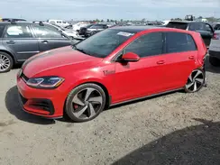 3VW547AU1JM250976 2018 VOLKSWAGEN GTI