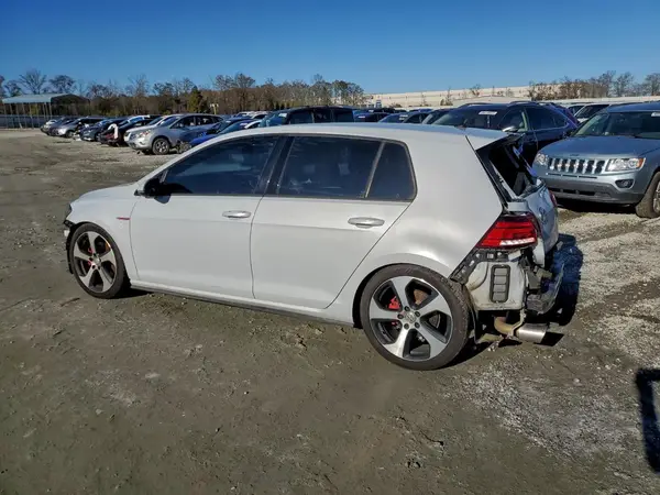 3VW547AU1JM252971 2018 VOLKSWAGEN GTI - Image 2