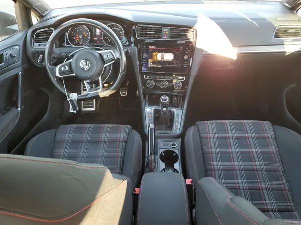 3VW547AU1JM254719 2018 VOLKSWAGEN GTI - Image 8