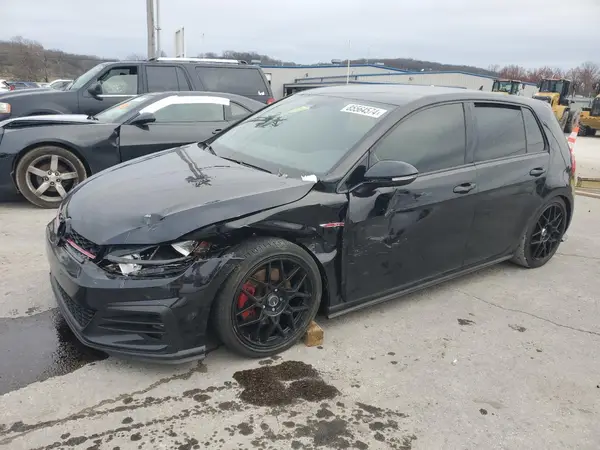 3VW547AU1JM261895 2018 VOLKSWAGEN GTI - Image 1