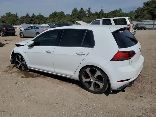 3VW547AU1JM277644 2018 VOLKSWAGEN GTI - Image 2