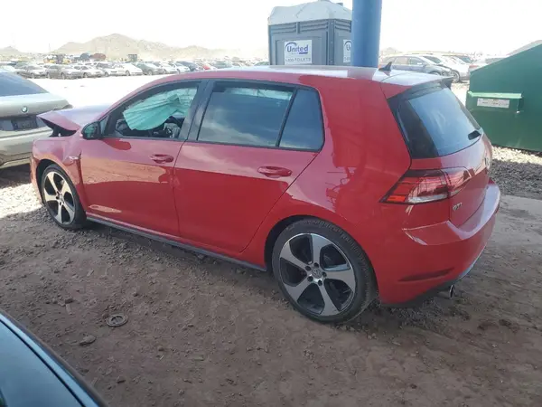 3VW547AU1JM291060 2018 VOLKSWAGEN GTI - Image 2