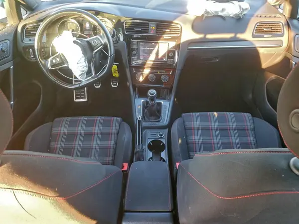3VW547AU1JM294167 2018 VOLKSWAGEN GTI - Image 8