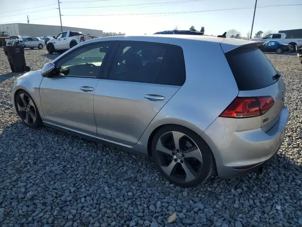 3VW547AU2GM048141 2016 VOLKSWAGEN GTI - Image 2