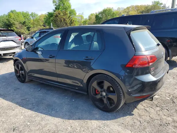3VW547AU2HM003072 2017 VOLKSWAGEN GTI - Image 2