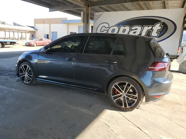 3VW547AU2HM054149 2017 VOLKSWAGEN GTI - Image 2