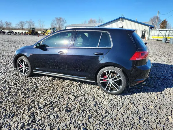 3VW547AU2HM062588 2017 VOLKSWAGEN GTI - Image 2
