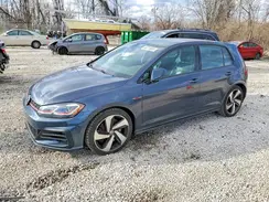 3VW547AU2JM260481 2018 VOLKSWAGEN GTI