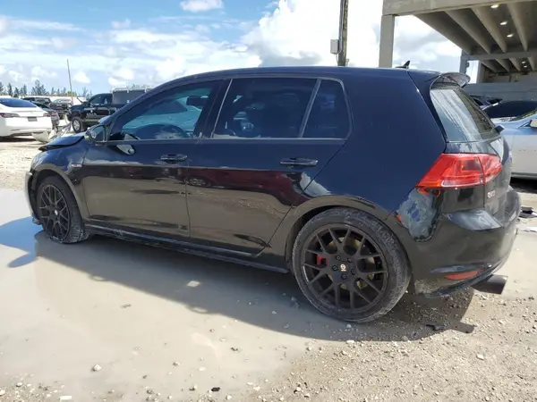 3VW547AU3GM028979 2016 VOLKSWAGEN GTI - Image 2