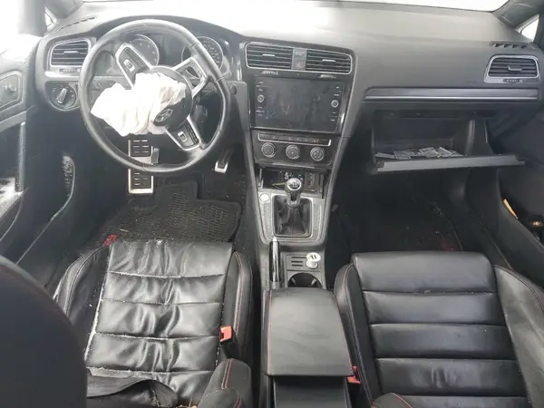 3VW547AU3JM252812 2018 VOLKSWAGEN GTI - Image 8