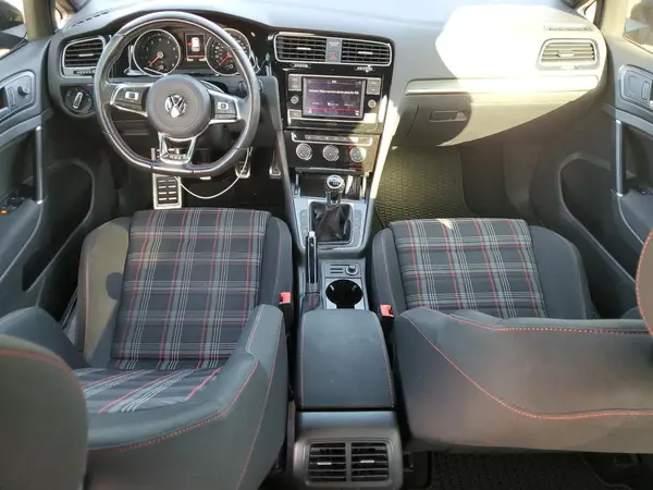 3VW547AU3JM261154 2018 VOLKSWAGEN GTI - Image 8