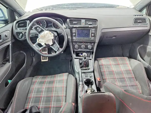 3VW547AU3JM273496 2018 VOLKSWAGEN GTI - Image 8