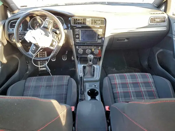 3VW547AU3JM286426 2018 VOLKSWAGEN GTI - Image 8