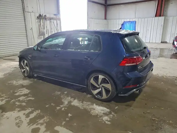 3VW547AU3JM290282 2018 VOLKSWAGEN GTI - Image 2