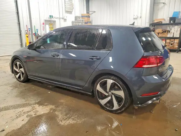 3VW547AU3JM291173 2018 VOLKSWAGEN GTI - Image 2