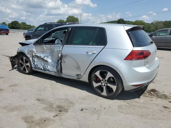 3VW547AU4HM025350 2017 VOLKSWAGEN GTI - Image 2