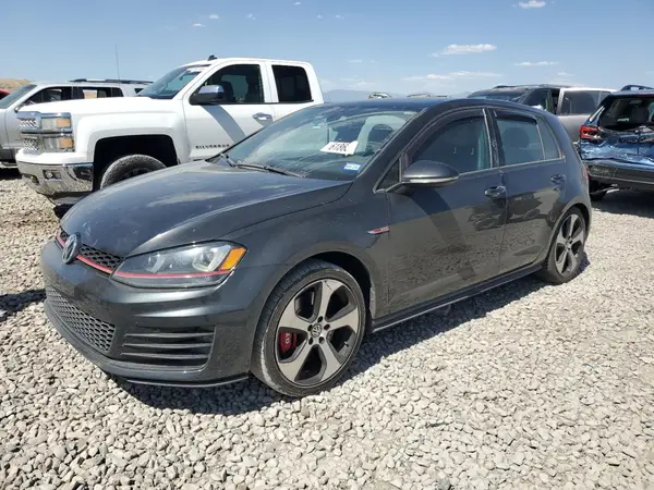 3VW547AU4HM063385 2017 VOLKSWAGEN GTI - Image 1