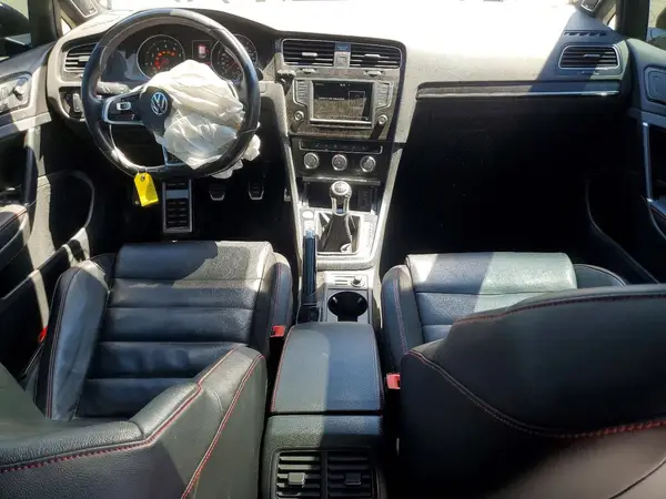 3VW547AU4HM071888 2017 VOLKSWAGEN GTI - Image 8