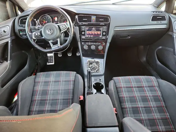 3VW547AU4JM254830 2018 VOLKSWAGEN GTI - Image 8