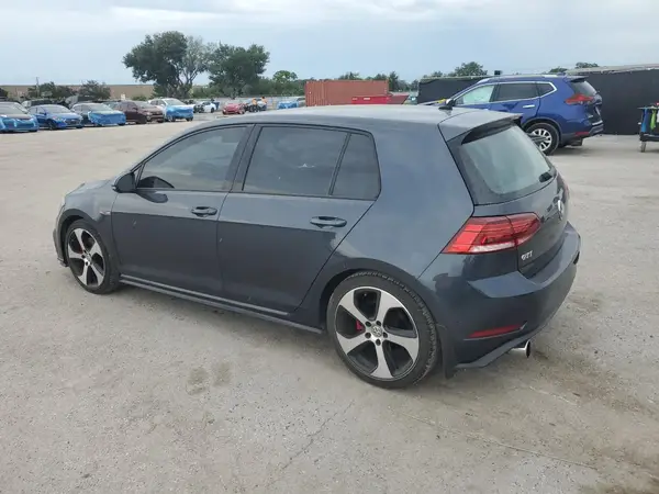 3VW547AU4JM280828 2018 VOLKSWAGEN GTI - Image 2