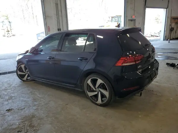 3VW547AU4JM283955 2018 VOLKSWAGEN GTI - Image 2