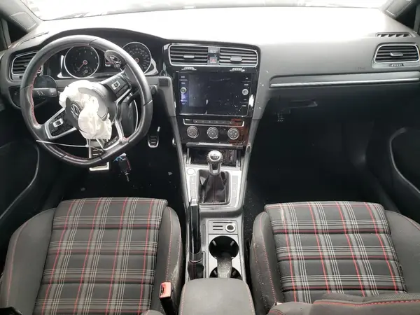 3VW547AU4JM284877 2018 VOLKSWAGEN GTI - Image 8