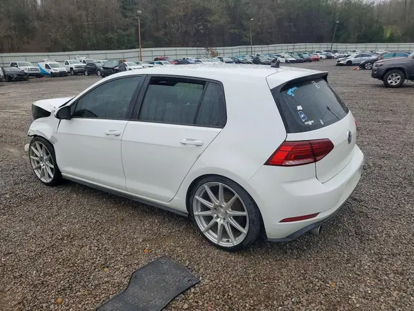 3VW547AU4JM292462 2018 VOLKSWAGEN GTI - Image 2
