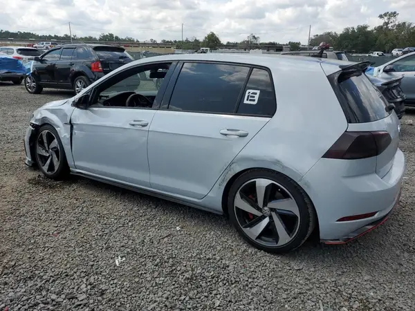 3VW547AU4JM292963 2018 VOLKSWAGEN GTI - Image 2