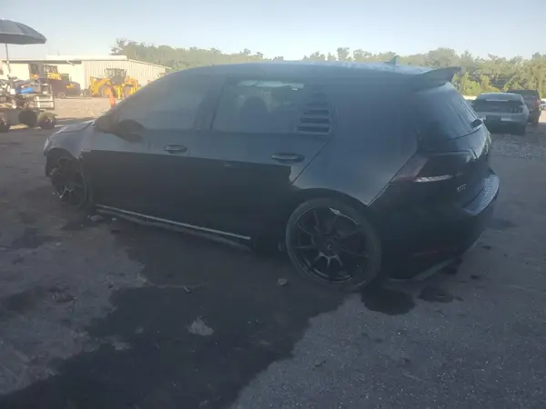 3VW547AU4JM297225 2018 VOLKSWAGEN GTI - Image 2