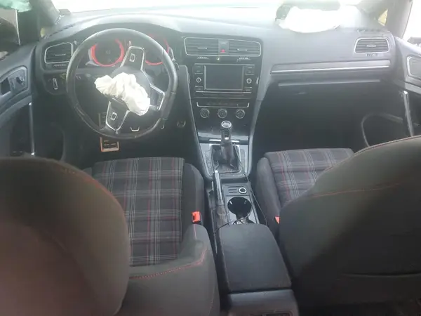 3VW547AU4JM297225 2018 VOLKSWAGEN GTI - Image 8
