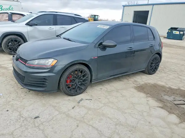 3VW547AU6GM014932 2016 VOLKSWAGEN GTI - Image 1