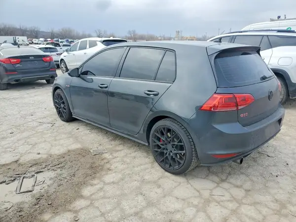 3VW547AU6GM014932 2016 VOLKSWAGEN GTI - Image 2
