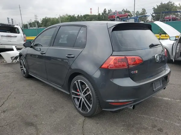 3VW547AU6HM028900 2017 VOLKSWAGEN GTI - Image 2