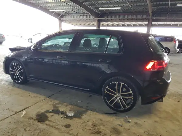 3VW547AU6HM065316 2017 VOLKSWAGEN GTI - Image 2