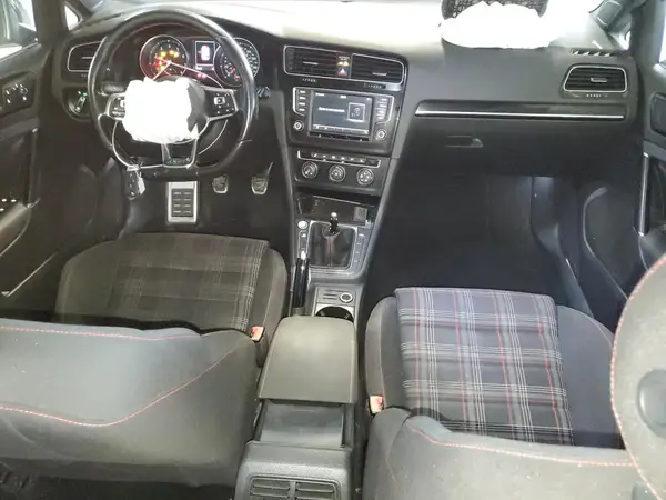3VW547AU6HM065316 2017 VOLKSWAGEN GTI - Image 8