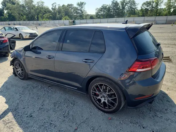 3VW547AU6JM280541 2018 VOLKSWAGEN GTI - Image 2