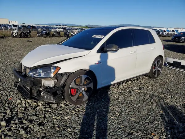 3VW547AU7HM010387 2017 VOLKSWAGEN GTI - Image 1