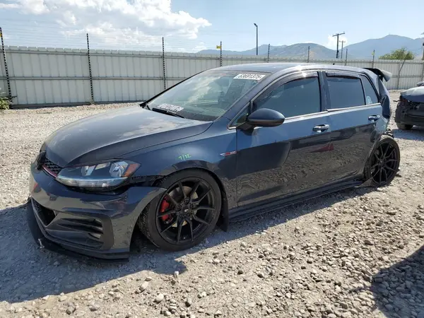 3VW547AU7JM254479 2018 VOLKSWAGEN GTI - Image 1