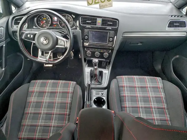 3VW547AU7JM265109 2018 VOLKSWAGEN GTI - Image 8