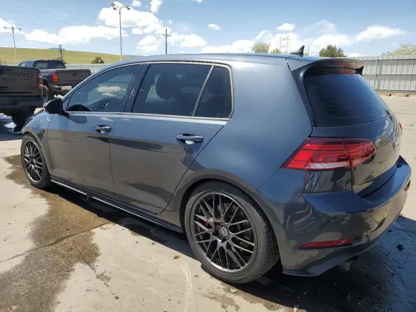 3VW547AU7JM291175 2018 VOLKSWAGEN GTI - Image 2