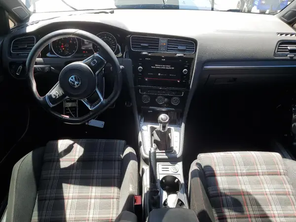 3VW547AU7JM291175 2018 VOLKSWAGEN GTI - Image 8