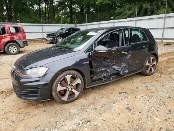 3VW547AU8HM033533 2017 VOLKSWAGEN GTI - Image 1