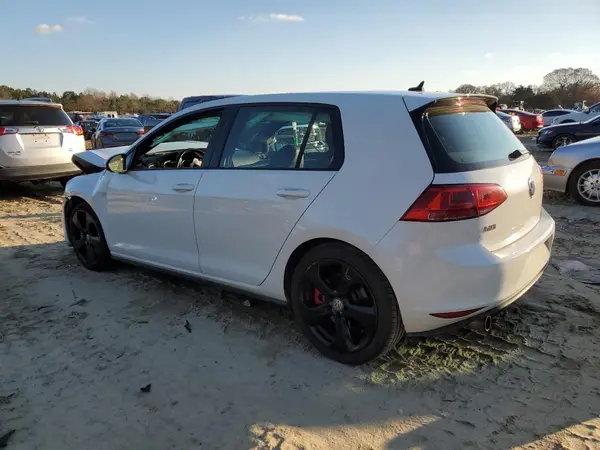 3VW547AU8HM047044 2017 VOLKSWAGEN GTI - Image 2