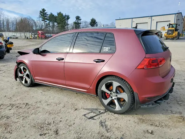 3VW547AU8HM048260 2017 VOLKSWAGEN GTI - Image 2