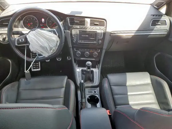 3VW547AU8HM064541 2017 VOLKSWAGEN GTI - Image 8
