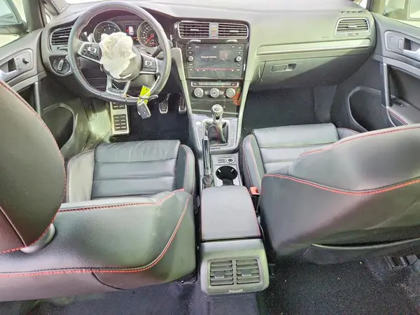 3VW547AU8JM266804 2018 VOLKSWAGEN GTI - Image 8